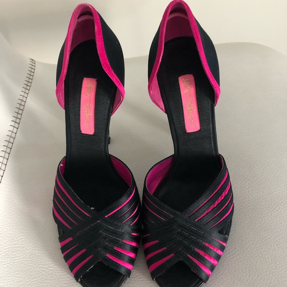 Shoes - Picture 3 of 3